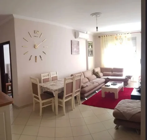 Tirane, jepet me qera apartament 2+1 Kati 4, 90 m² 400 € (MISTO MAME)