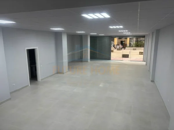 Tirane, jepet me qera ambjent biznesi Kati 0, 118 m² 1.000 € (ASTIR , Vila L)