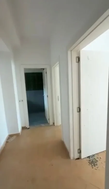Durres, shitet apartament 1+1 Kati 8, 75 m² 75.000 € (Plepa)