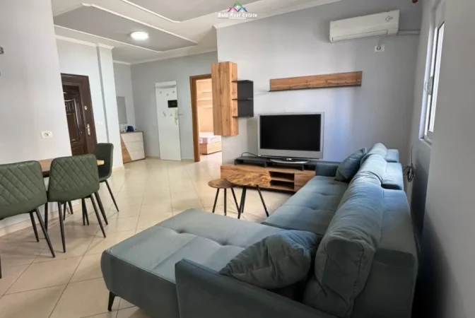 Tirane, jepet me qera apartament 2+1 Kati 4, 80 m² 680 € (shkolla e kuqe)