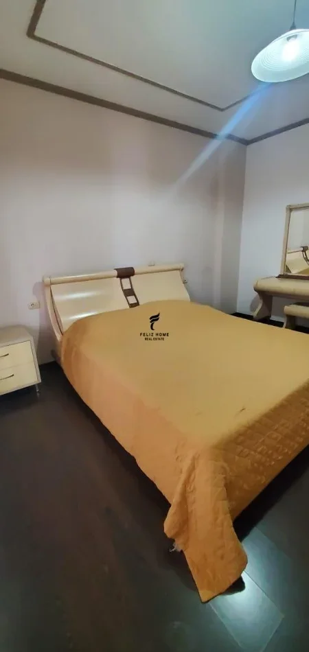 Tirane, jepet me qera apartament 2+1 Kati 5, 112 m² 600 € (KODRA E DIELLIT)