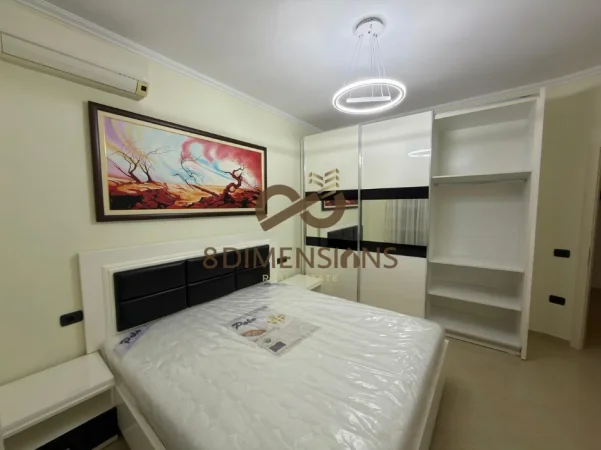 Tirane, jepet me qera apartament 1+1+Ballkon Kati 3, 66 m² 650 € (rruga e kavajes)