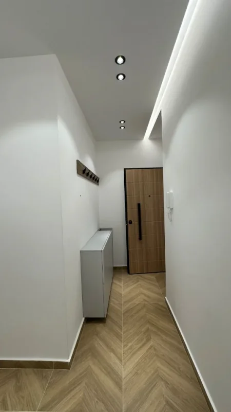 Tirane, shitet apartament 1+1 Kati 1, 1 m² 325.000 € (Astir)