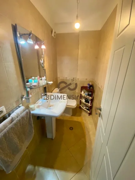 Tirane, shitet apartament 2+1+Ballkon Kati 3, 116 m² 165.000 € (yzberisht)
