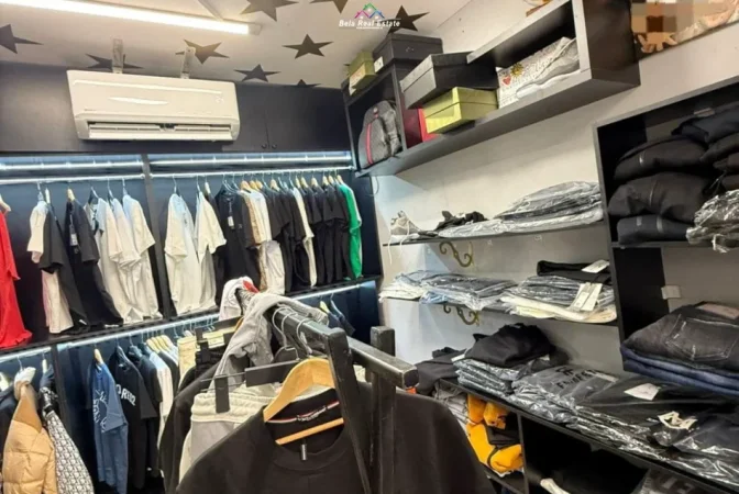 Tirane, jepet me qera dyqan Kati 1, 58 m² 830 € (Rruga Bardhyl)