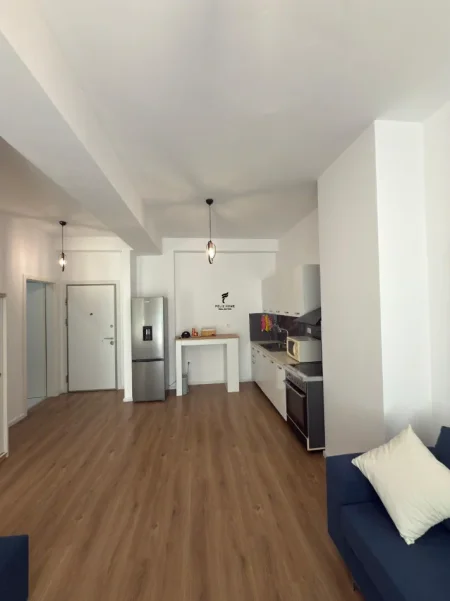 Tirane, shitet apartament 1+1 Kati 5, 60 m² 110.000 € (ALI DEMI)