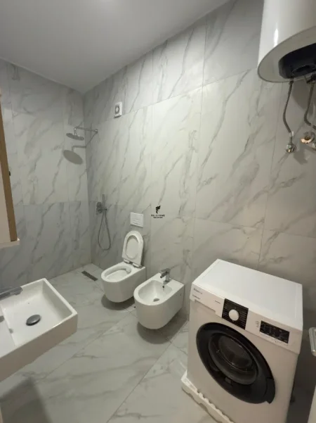 Tirane, shitet apartament 1+1 Kati 5, 60 m² 110.000 € (ALI DEMI)