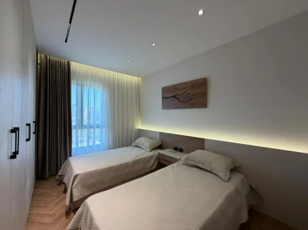 Tirane, shitet apartament 2+1 Kati 7, 101 m² 240.000 € (Delijorgji)
