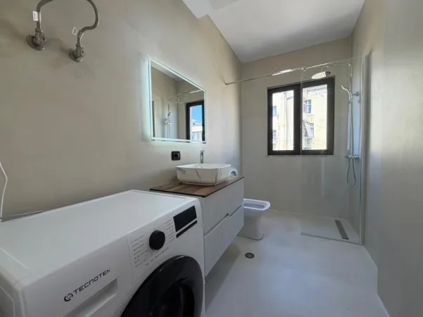 Tirane, shitet apartament 2+1 Kati 7, 101 m² 240.000 € (Delijorgji)