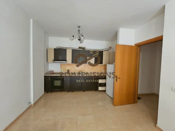 Tirane, jepet me qera apartament 2+1+Ballkon Kati 7, 100 m² 550 € (astir)