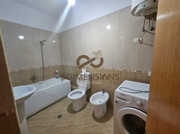 Tirane, jepet me qera apartament 2+1+Ballkon Kati 7, 100 m² 550 € (astir)