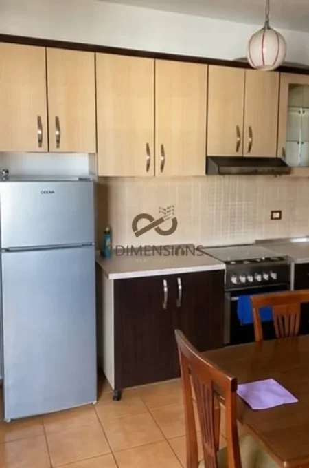 Tirane, jepet me qera apartament 2+1 Kati 8, 80 m² 600 € (21 dhjetori)