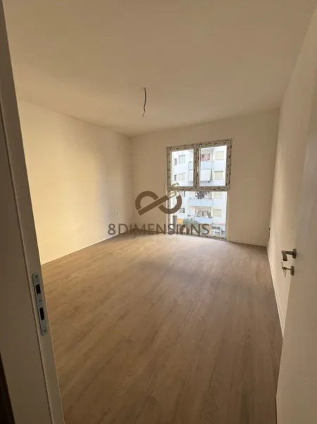 Tirane, jepet me qera apartament 2+1 Kati 2, 100 m² 500 € (astir)