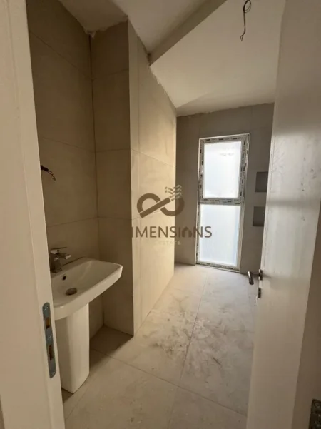 Tirane, jepet me qera apartament 2+1 Kati 2, 100 m² 500 € (astir)