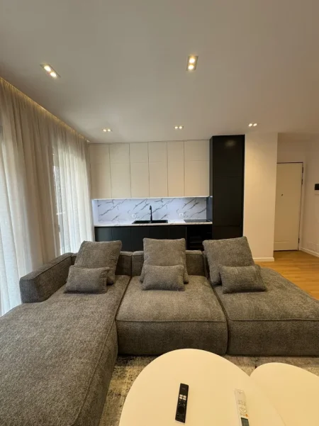 Tirane, jepet me qera apartament 1+1 Kati 5, 65 m² 1.000 € (Delijorgji)