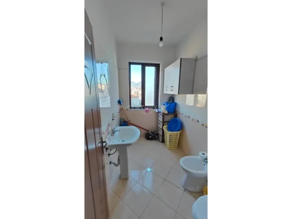 Tirane, shitet apartament 2+1+Ballkon Kati 7, 100 m² 140.000 € (Astiri)