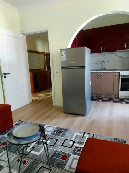 🔥Jepet me qera apartament 1+1 ne katin 5 me ashensor , 450 €  ne Ali Dem🔥