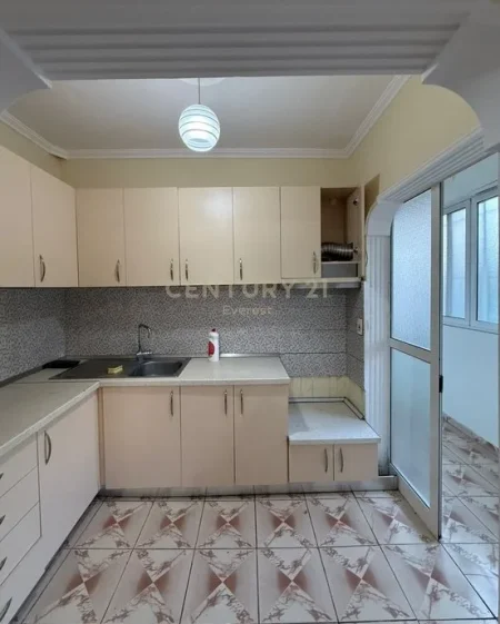 Tirane, shitet apartament Kati 2, 58 m² 122.000 € 