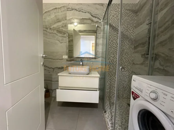 Tirane, jepet me qera apartament 2+1 Kati 2, 109 m² 1.200 € (Kompleksi Delijorgji)