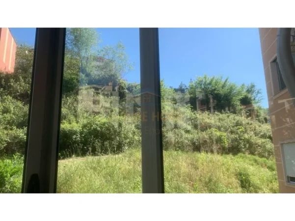Tirane, jepet me qera apartament 2+1 Kati 2, 85 m² 650 € (Kopshti Botanik)