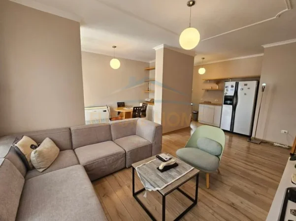 Tirane, jepet me qera apartament 2+1 Kati 11, 92 m² 1.500 € (Rruga e Kosovarëve)