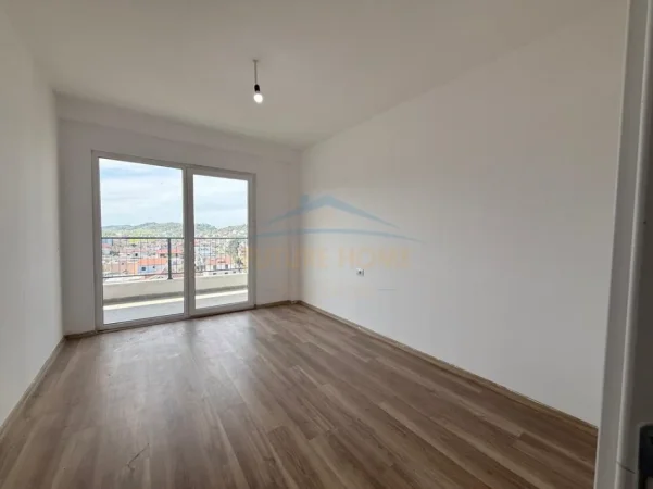 Tirane, shes apartament 2+1+Ballkon Kati 5, 100 m² 122.000 € 