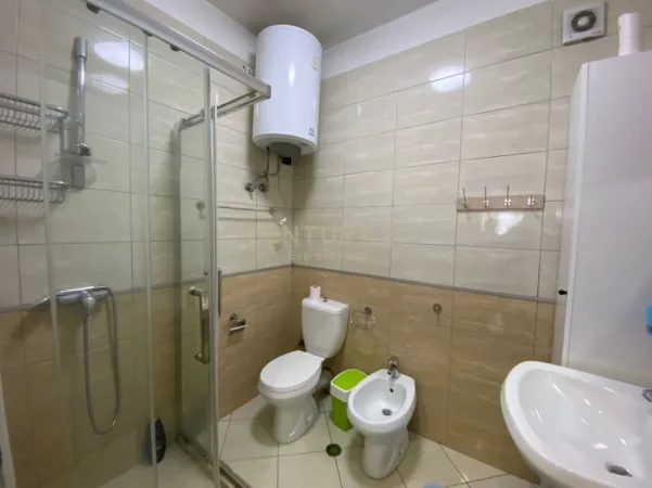 Tirane, shitet apartament 2+1 Kati 5, 118 m² 230.000 € (xhamlliku)