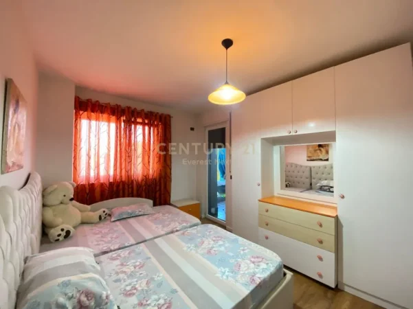 Tirane, shitet apartament 2+1 Kati 5, 118 m² 230.000 € (xhamlliku)