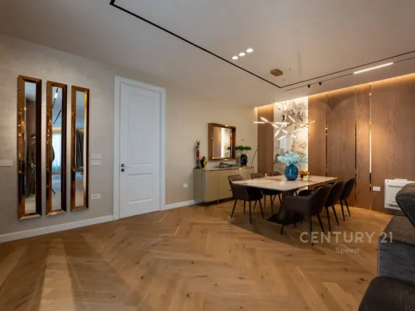 Tirane, shitet apartament Kati 4, 450 m² 1.450.000 € (Farke)