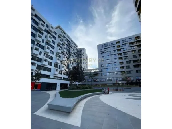 Tirane, jepet me qera ambjent biznesi Kati 2, 147 m² 1.300 € 