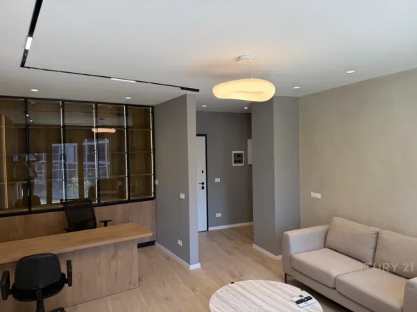 Tirane, jepet me qera zyre Kati 2, 90 m² 1.700 € (Lake View)