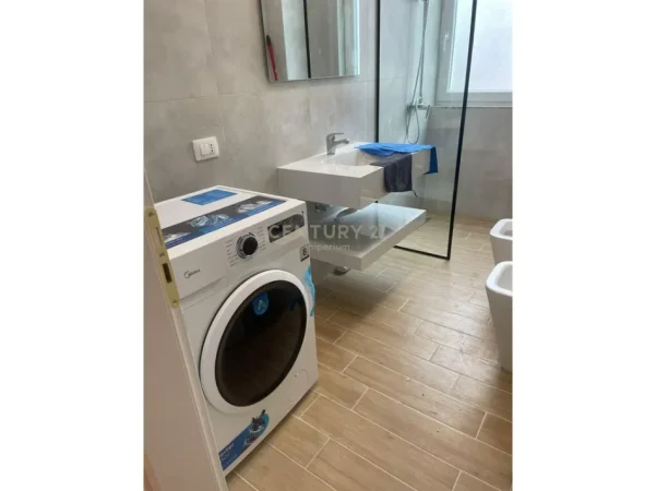 Tirane, jepet me qera apartament 1+1 Kati 2, 67 m² 500 € (Astir)
