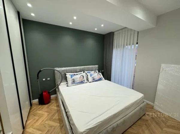 Tirane, jepet me qera apartament 1+1+Ballkon Kati 3, 62 m² 230.000 € (rruga e kavajes)