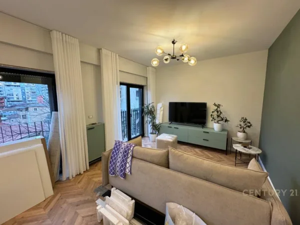 Tirane, jepet me qera apartament 1+1+Ballkon Kati 3, 62 m² 230.000 € (rruga e kavajes)