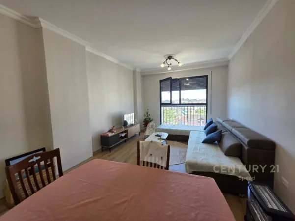 Tirane, jepet me qera apartament 2+1+Aneks+Ballkon Kati 8, 113 m² 800 € 