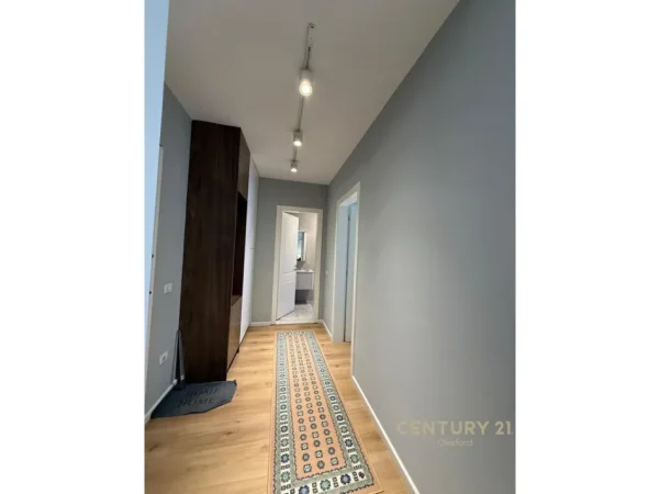 Tirane, jap me qera apartament 1+1+Aneks+Ballkon Kati 3, 65 m² 700 € (Sima com)