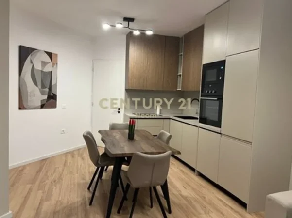 Tirane, jap me qera apartament 1+1+Aneks+Ballkon Kati 5, 70 m² 700 € (Xhamia e Tabakeve)