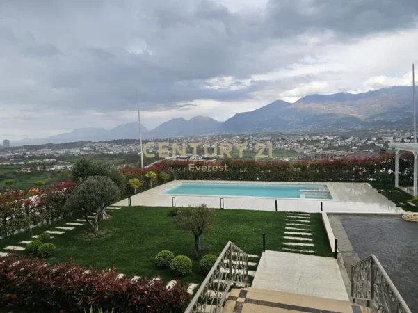 Tirane, jepet me qera Vile 3 Katshe Kati 3, 1.600 m² 10.000 € 