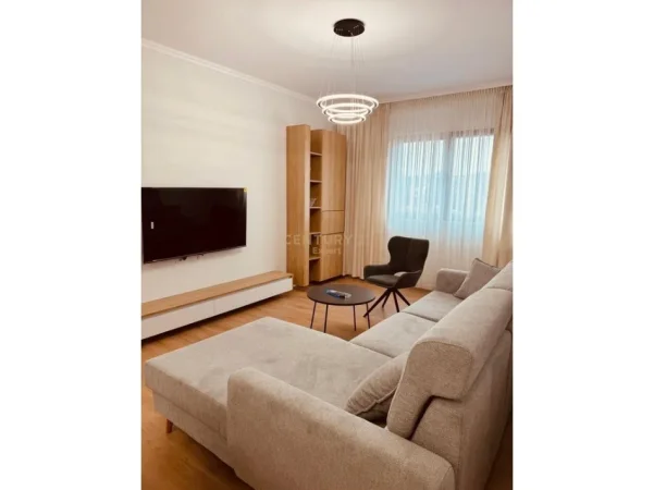 Tirane, jepet me qera apartament 2+1+Aneks+Ballkon Kati 6, 120 m² 1.200 € 
