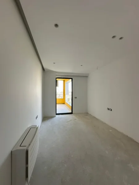 Tirane, shitet apartament 2+1+Ballkon Kati 5, 127 m² 395.000 € (Rruga e Kavajes)