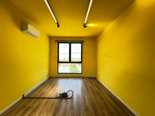 Tirane, Qera, Ambient Biznesi per Zyra, Kati 4, 260 m² 1.780 € (Bulevardi i Ri)