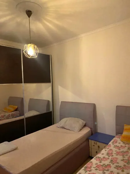 🏠 Jepet me Qira Apartament 2+1 tek  Zogu i Zi per 4 veta   500 eur