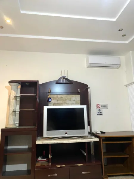 🏠 Jepet me Qira Apartament 2+1 tek  Zogu i Zi per 4 veta   500 eur