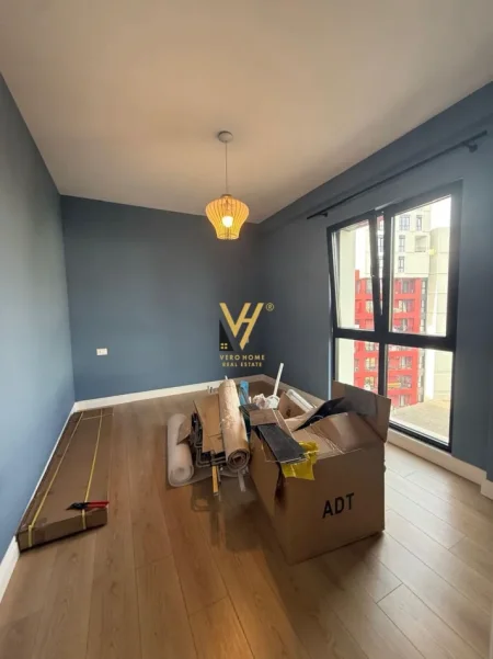 Tirane, jepet me qera zyre Kati 6, 65 m² 500 € (RRUGA E DIBRES)