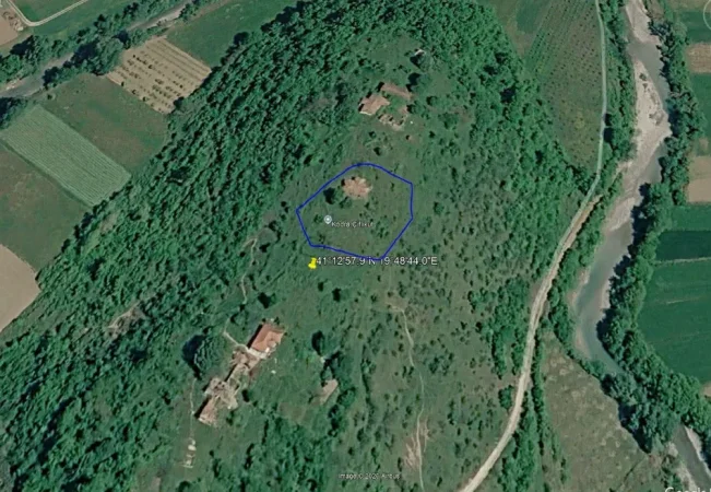 SHTEPI E VJETER (300M²+1300 M² TOKE) , 8.000.000 leke (Baldushk)