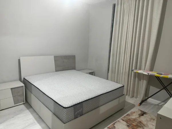 Tirane, jepet me qera apartament 2+1 Kati 7, 80 m² 600 € (Materniteti i ri)