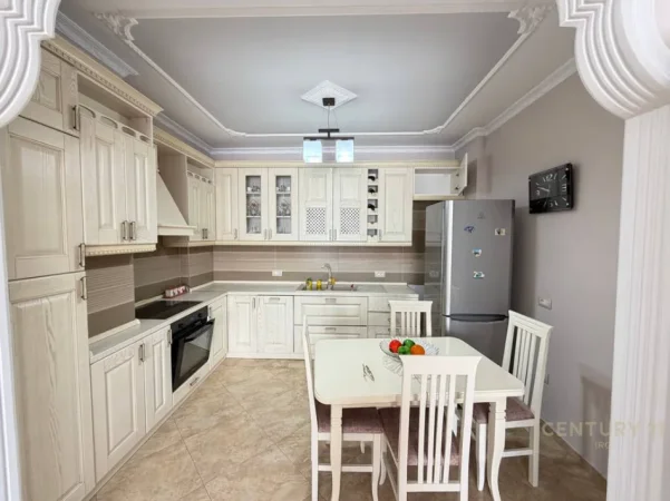Tirane, jepet me qera apartament Kati 2, 750 € 