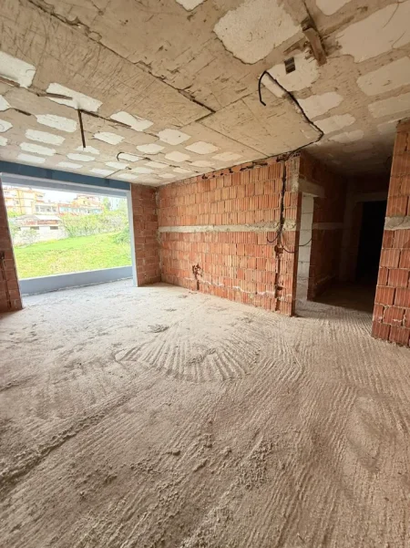 Tirane, shitet apartament 1+1 Kati 3, 77 m² 116.000 € (Ali Demi)