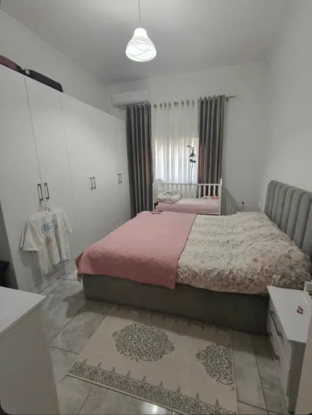 Tirane, shitet apartament 2+1 Kati 3, 82 m² 128.000 € (FRESK)
