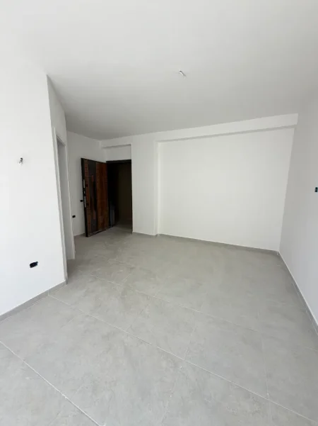 Durres, shitet apartament 1+1+Ballkon , 53 m² 67.000 € 